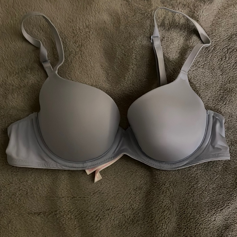 Victoria’s Secret/PINK Lightly Lined Underwire Bra